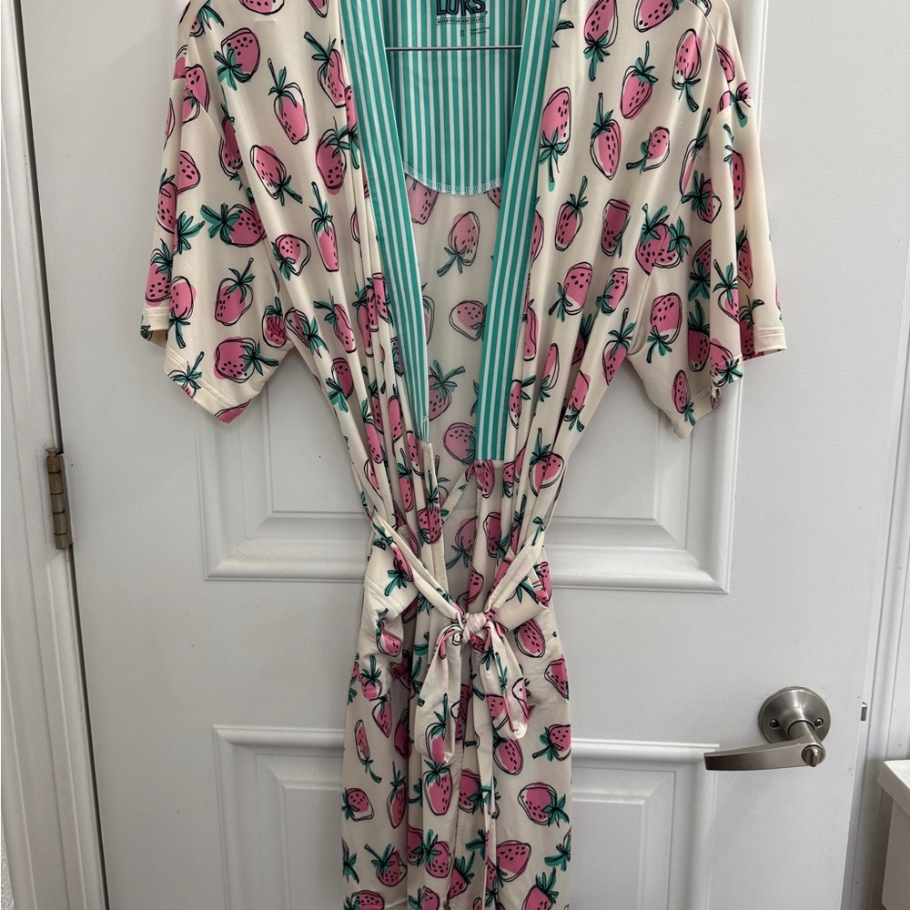 Muk Luks Strawberry Robe with pockets